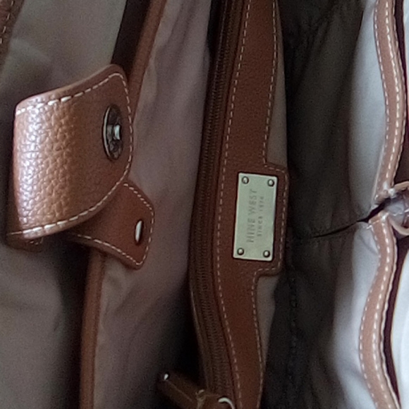 Handbag - Picture 3 of 3